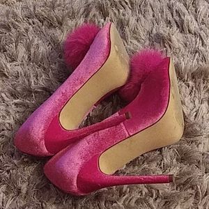 Shoes - Ladies gently used pink pump Shoes - Ladies gently used pink pump